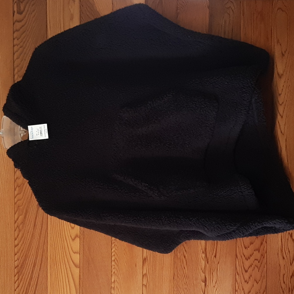 NWT Jenni Faux-Fur Black Batwing Poncho (One Size)